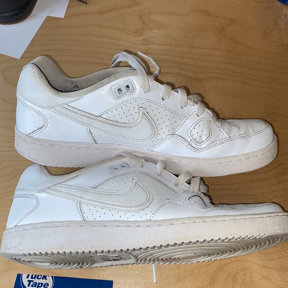 Nike Force All white Sneaker - Picture 10 of 16